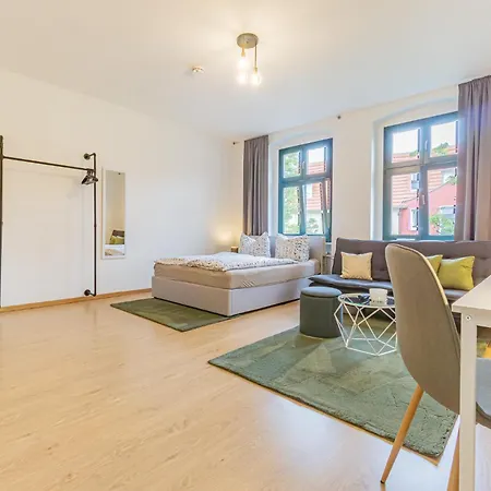 Froehlich Am Staatstheater, Zentrale Lage, Fuer Bis Zu 4 Personen, 46qm