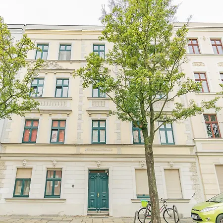 Froehlich Am Staatstheater, Zentrale Lage, Fuer Bis Zu 4 Personen, 46qm * Cottbus