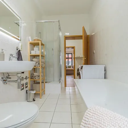 Appartement Froehlich Am Staatstheater, Zentrale Lage, Fuer Bis Zu 4 Personen, 46qm