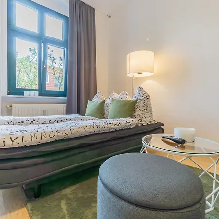 Froehlich Am Staatstheater, Zentrale Lage, Fuer Bis Zu 4 Personen, 46qm דירה