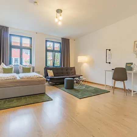 Daire Froehlich Am Staatstheater, Zentrale Lage, Fuer Bis Zu 4 Personen, 46qm