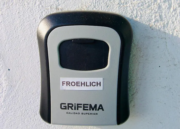 Froehlich Am Staatstheater, Zentrale Lage, Fuer Bis Zu 4 Personen, 46qm شقة