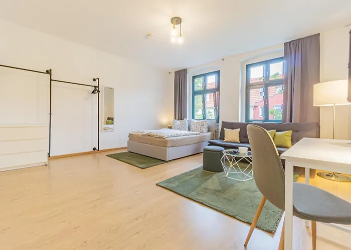 Froehlich Am Staatstheater, Zentrale Lage, Fuer Bis Zu 4 Personen, 46qm