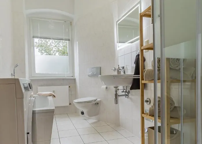 Froehlich Am Staatstheater, Zentrale Lage, Fuer Bis Zu 4 Personen, 46qm * Cottbus